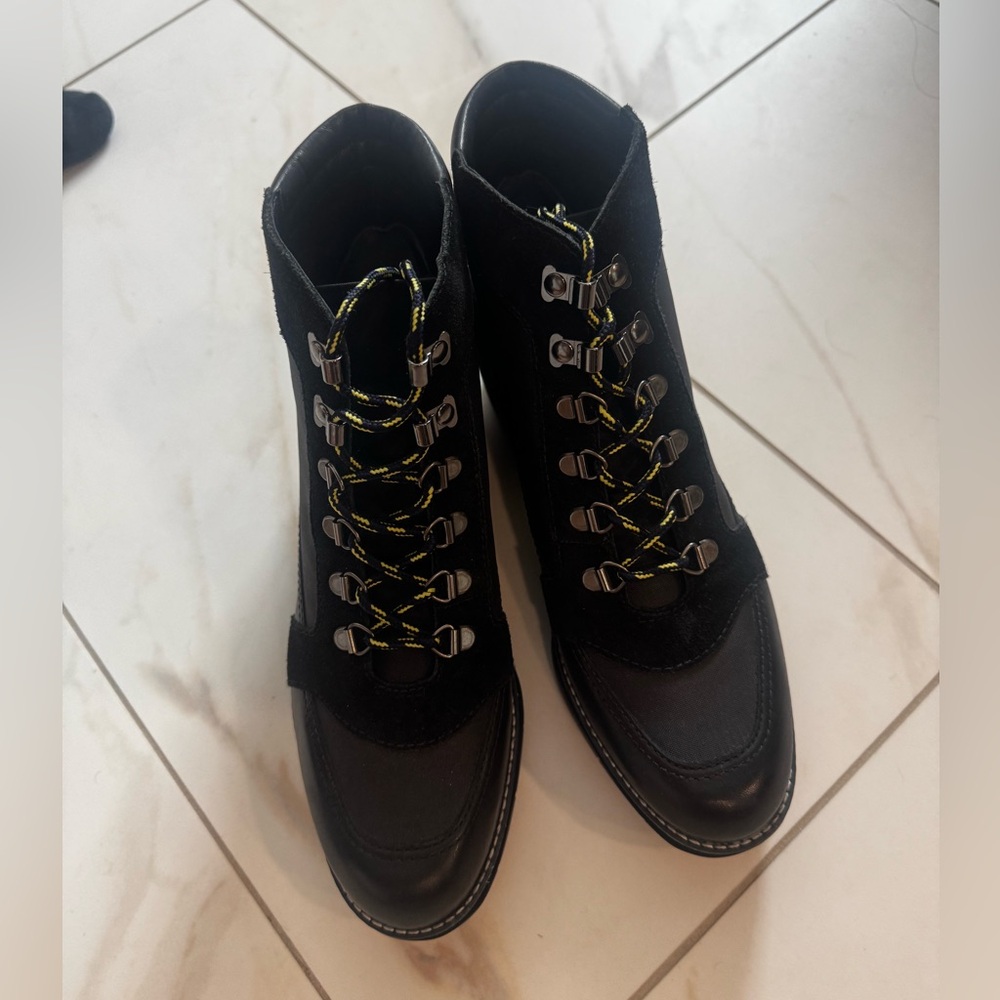 Bernardo. 7.5. - Picture 2 of 2